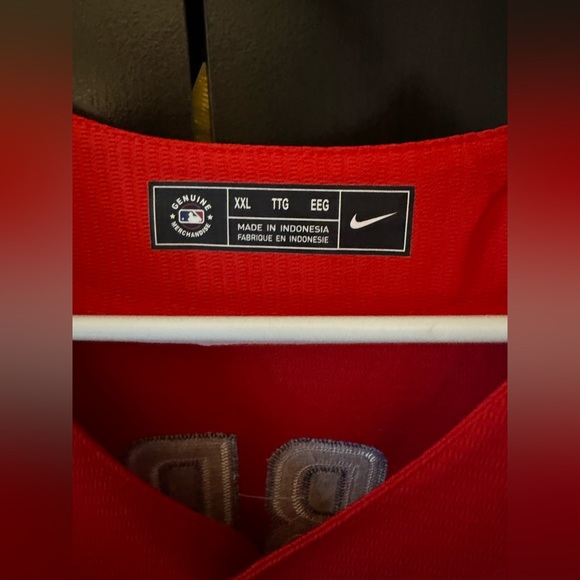 Phillies baseball jersey. Official Nike MLB red Harper #3 size XXL - Picture 3 of 6